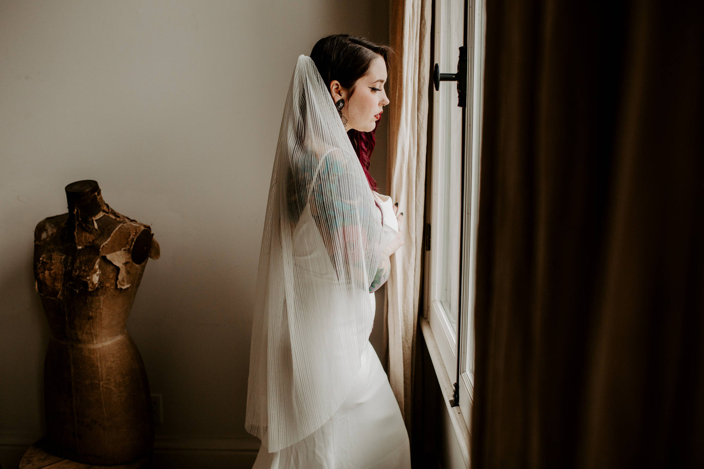 Ruffled Rose Veils - Pleated Tulle Veil