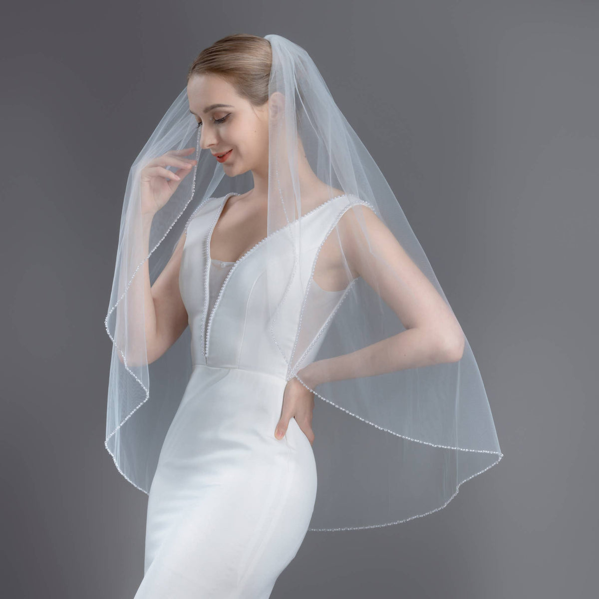 FS6269-4 Pearl Crystal Beaded Edge Bridal Veil 36"