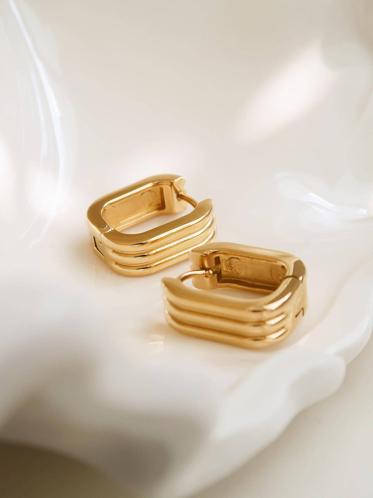 Noa 18K Gold Non-Tarnish Stripe Hoop Earring