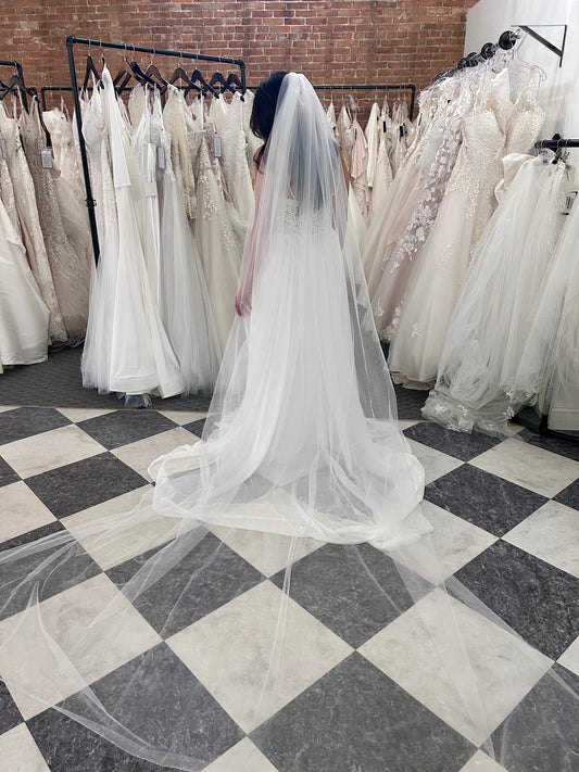 F026 Cathedral Simple Wedding Veil by Aria Bride