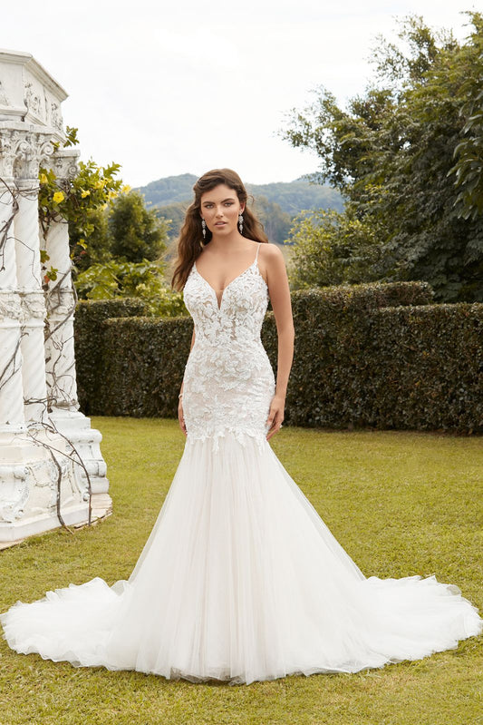 Y12236 Dakota by Sophia Tolli