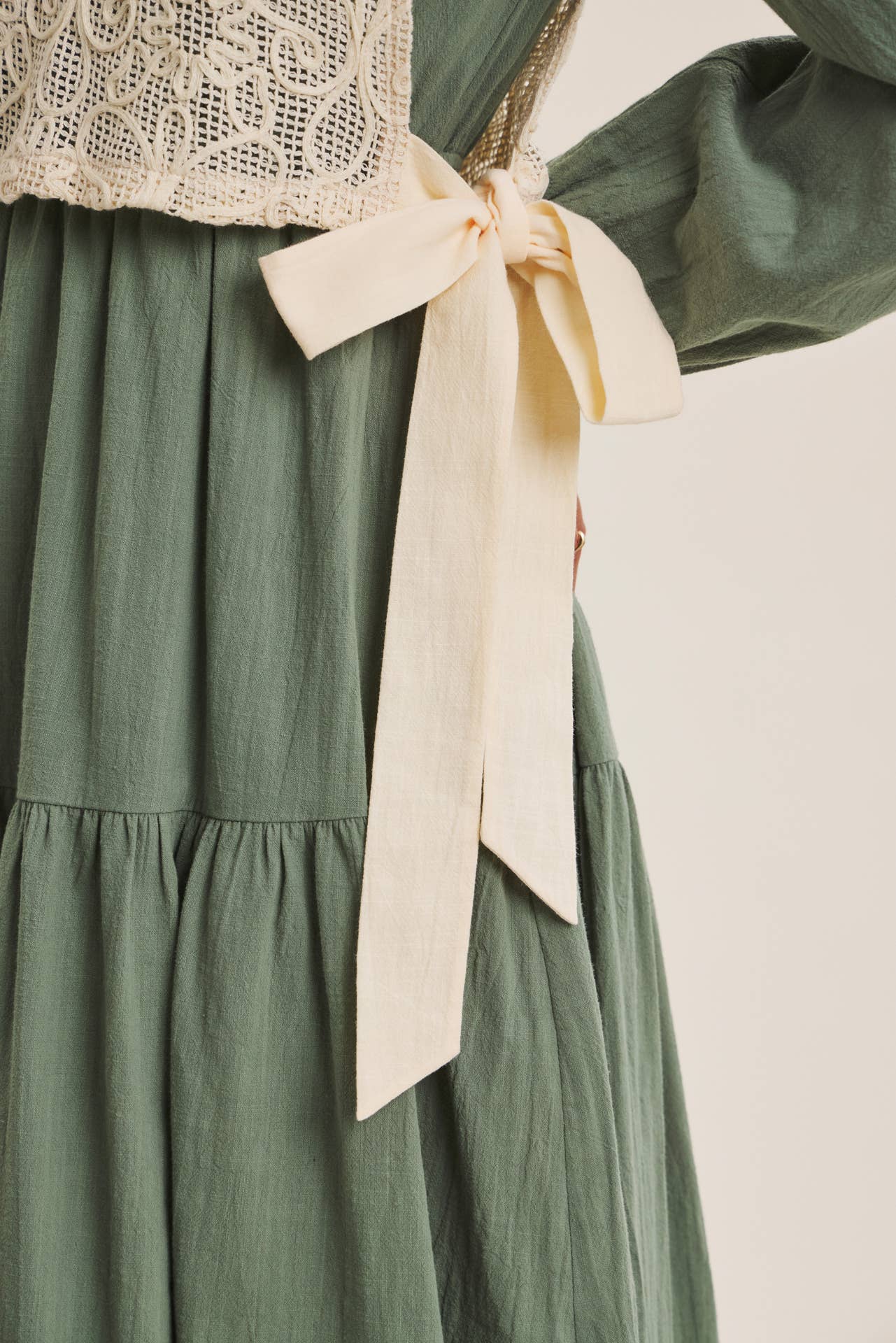 ROMANTIC WALKTHROUGH THE CITY CROCHET OVERLAY MAXI DRESS