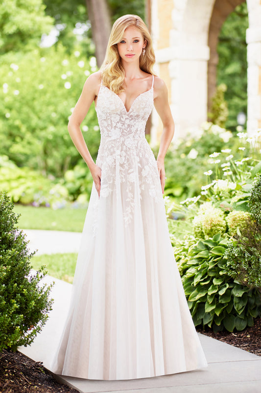 118136 A-Line Wedding Dress by Enchanting for Mon Cheri