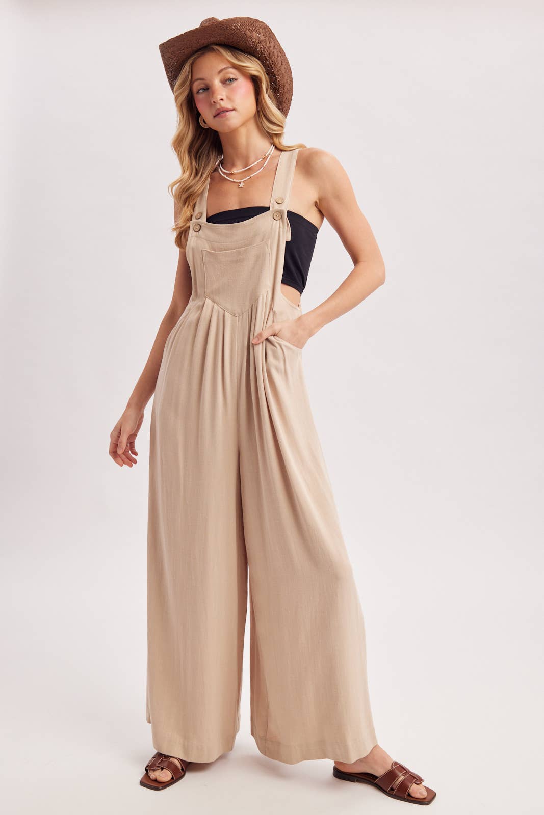 FLOWY WIDE LEG OVERALL JUMPSUIT