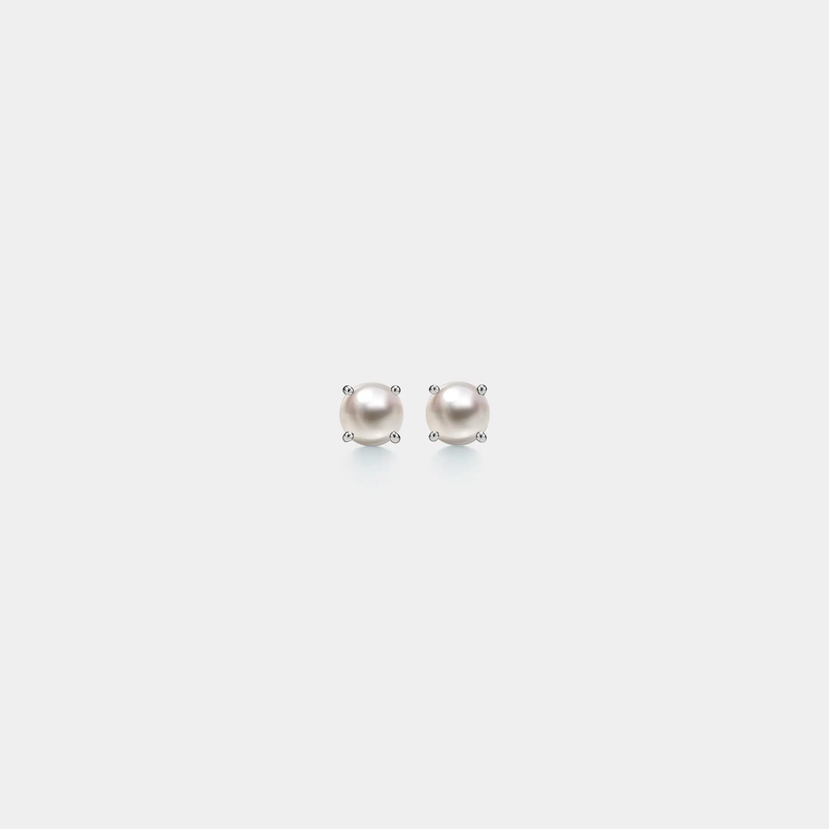 Tiny Pearl Cartilage Stud Earrings in 925 Sterling Silver