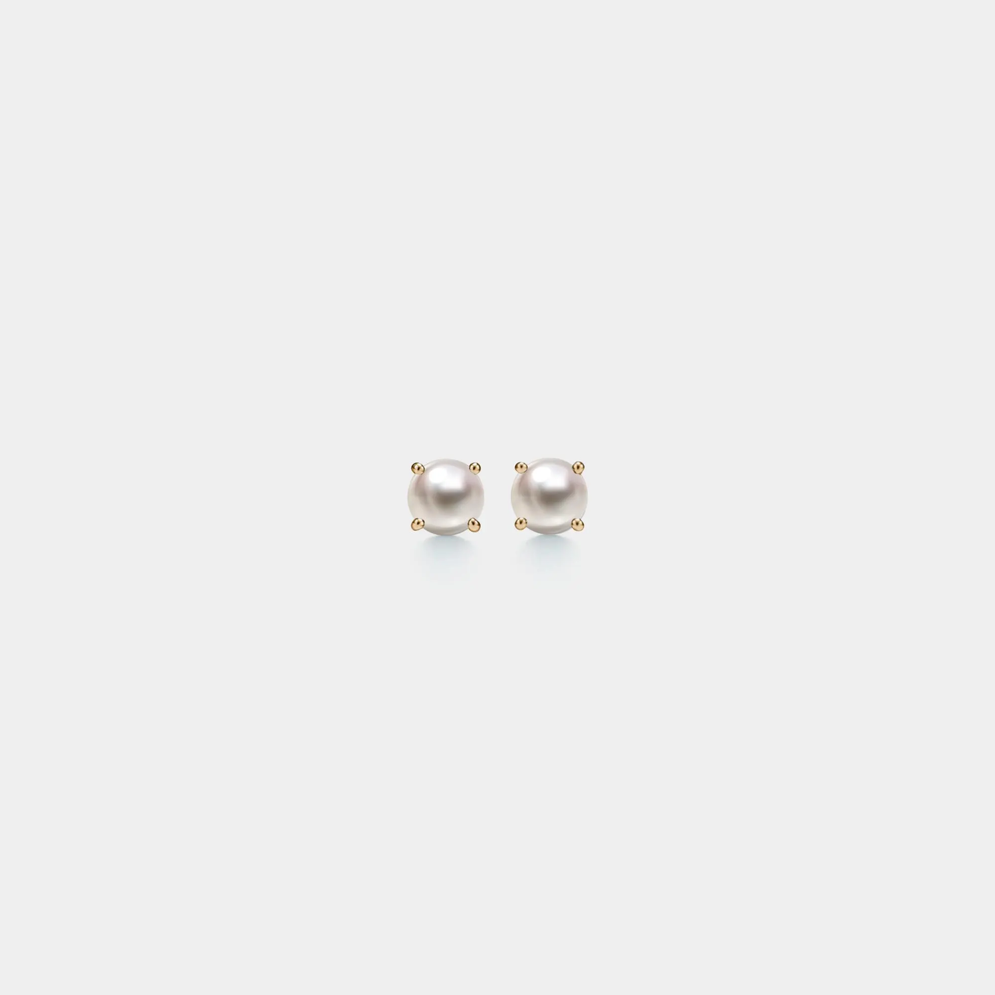 Tiny Pearl Cartilage Stud Earrings in 925 Sterling Silver
