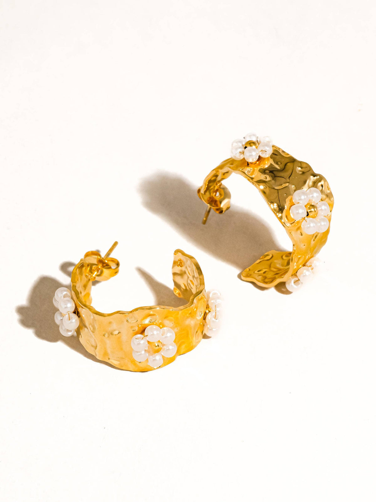 Charme 18K Gold Non-Tarnish Vintage Floral Hoop Earring