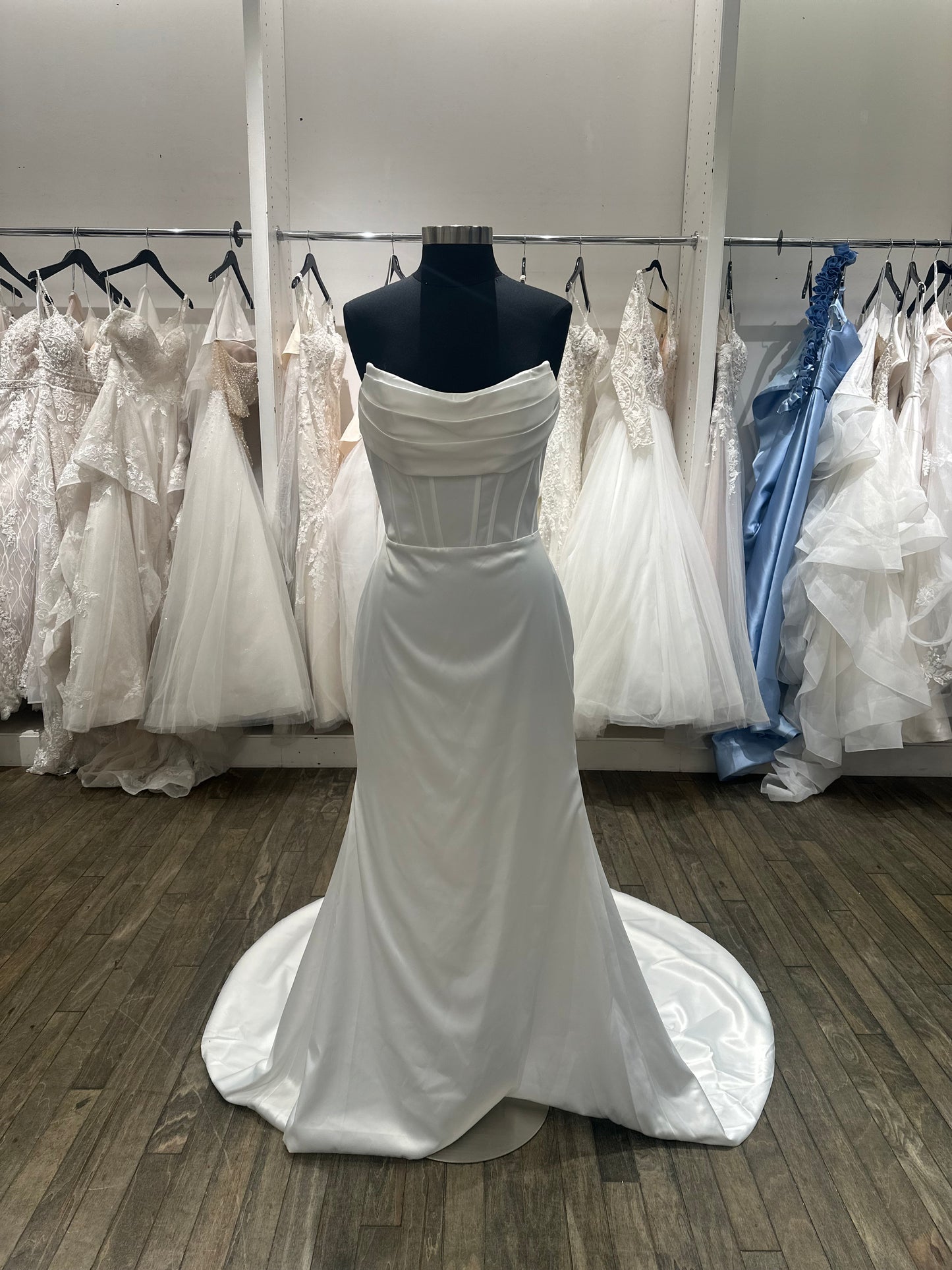 J6938 Moonlight Strapless Corset scoop neck