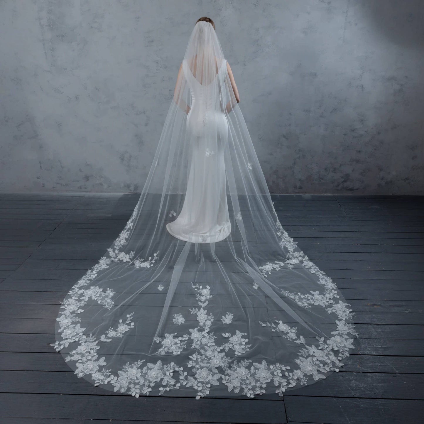 FS6227 3D Organza Flowers Embroidered Lace Bridal Veil 120"