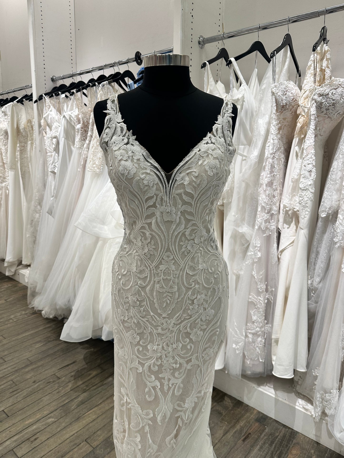 221211 Martin Thornburg Lace Sheath Dress