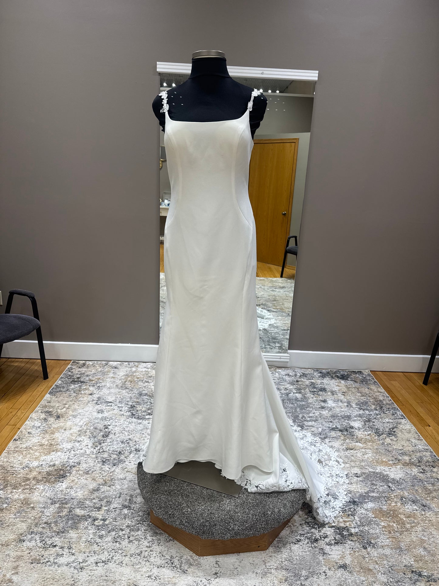 T146 Moonlight Soft square neck with lace straps and deep scoop back crepe back