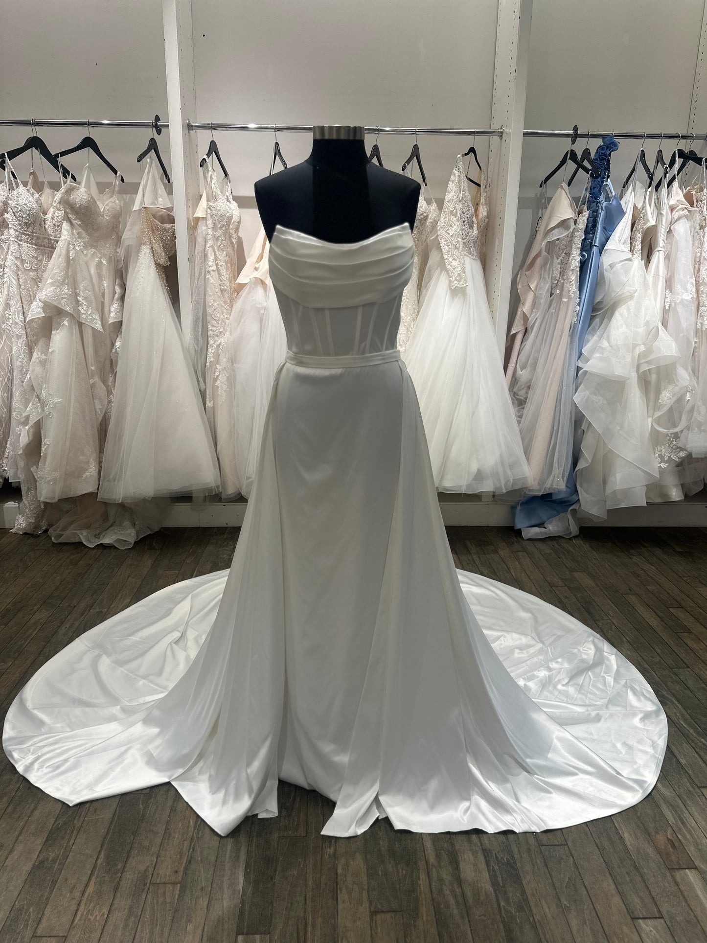 J6938 Moonlight Strapless Corset scoop neck