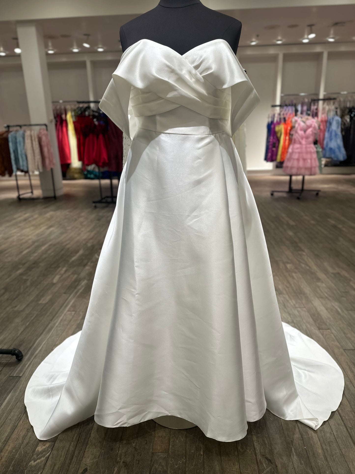 T112 Chic Off-the-Shoulder Wedding Dress with Slit