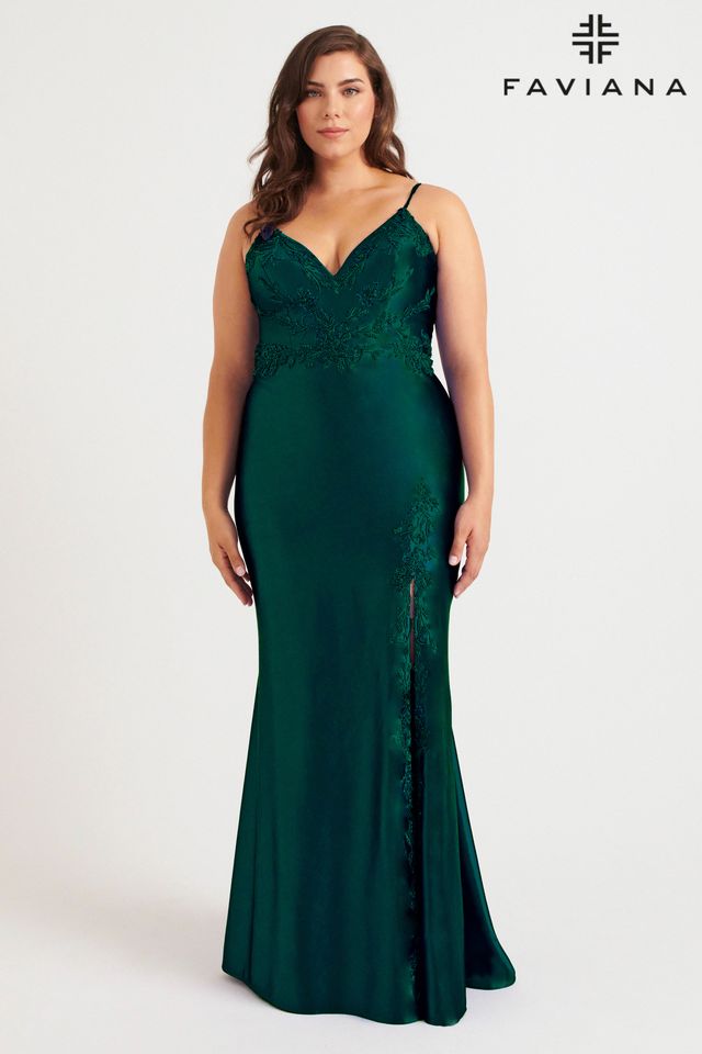 NEW! Faviana Curvy Sleek Satin V-Neck Dress For Prom With Beading