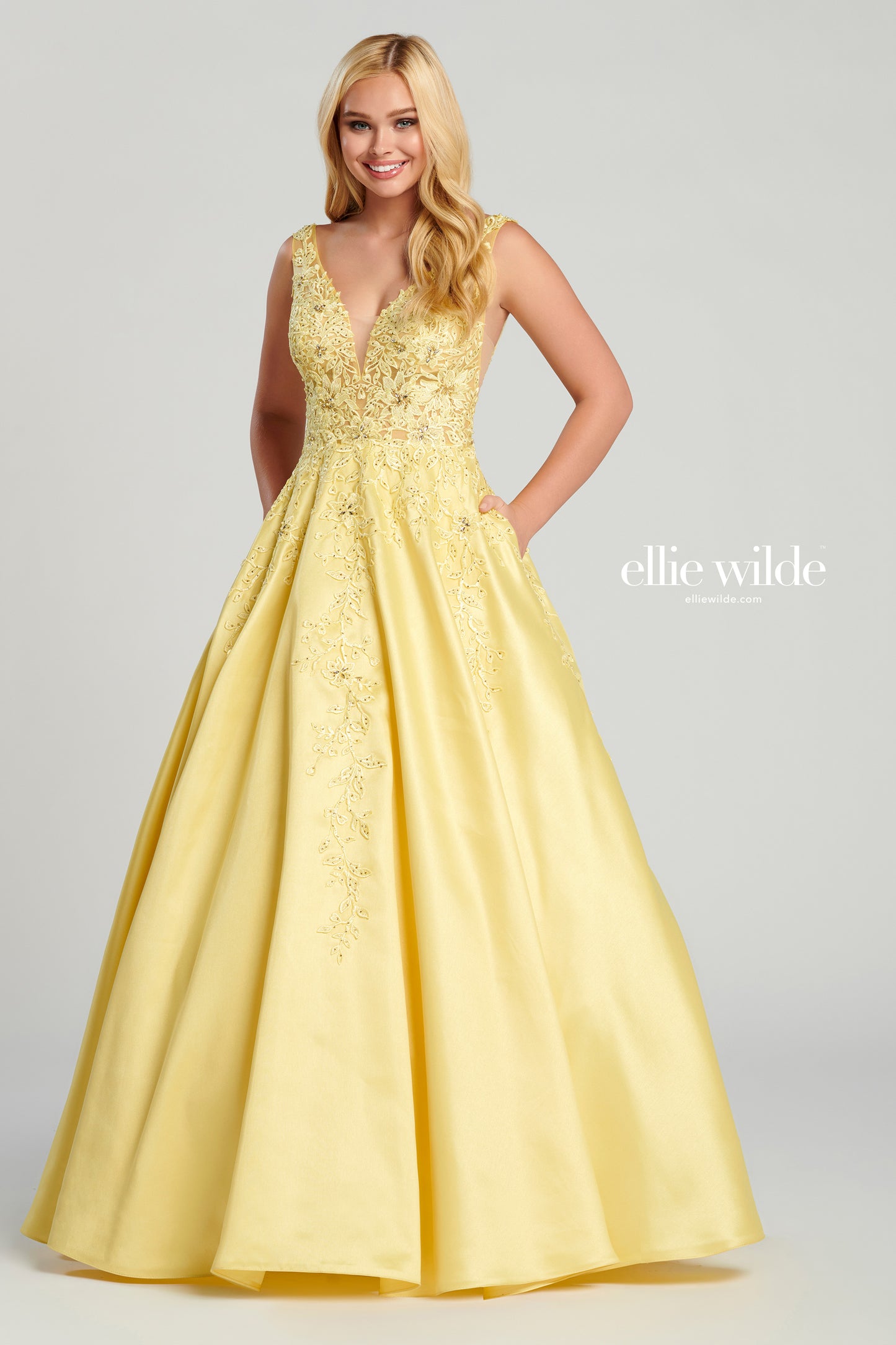 120115 Ellie Wilde A-line Prom Dress