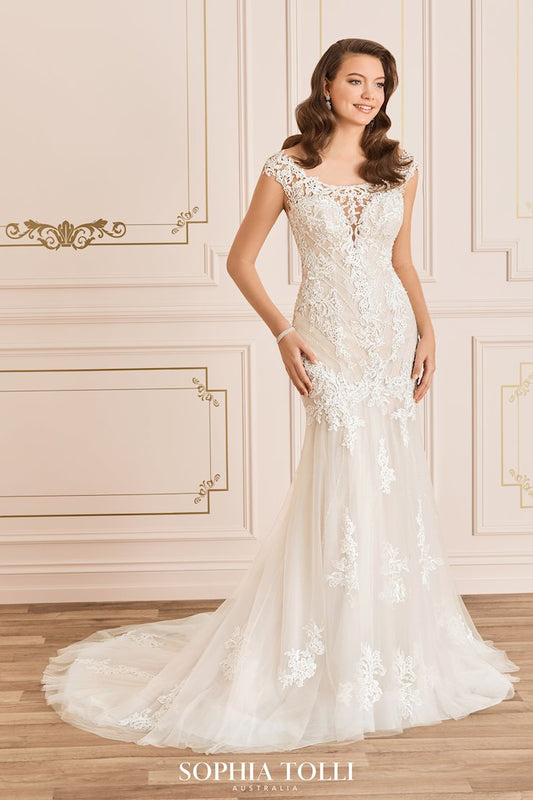 Y12027 Tiarn by Sophia Tolli